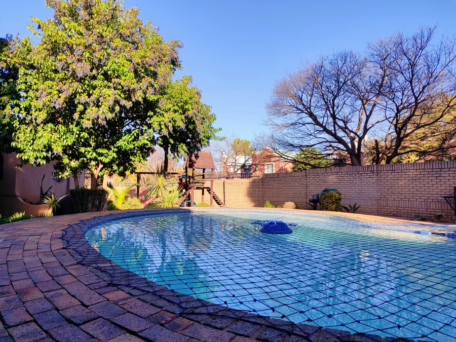 5 Bedroom Property for Sale in Doringkruin North West